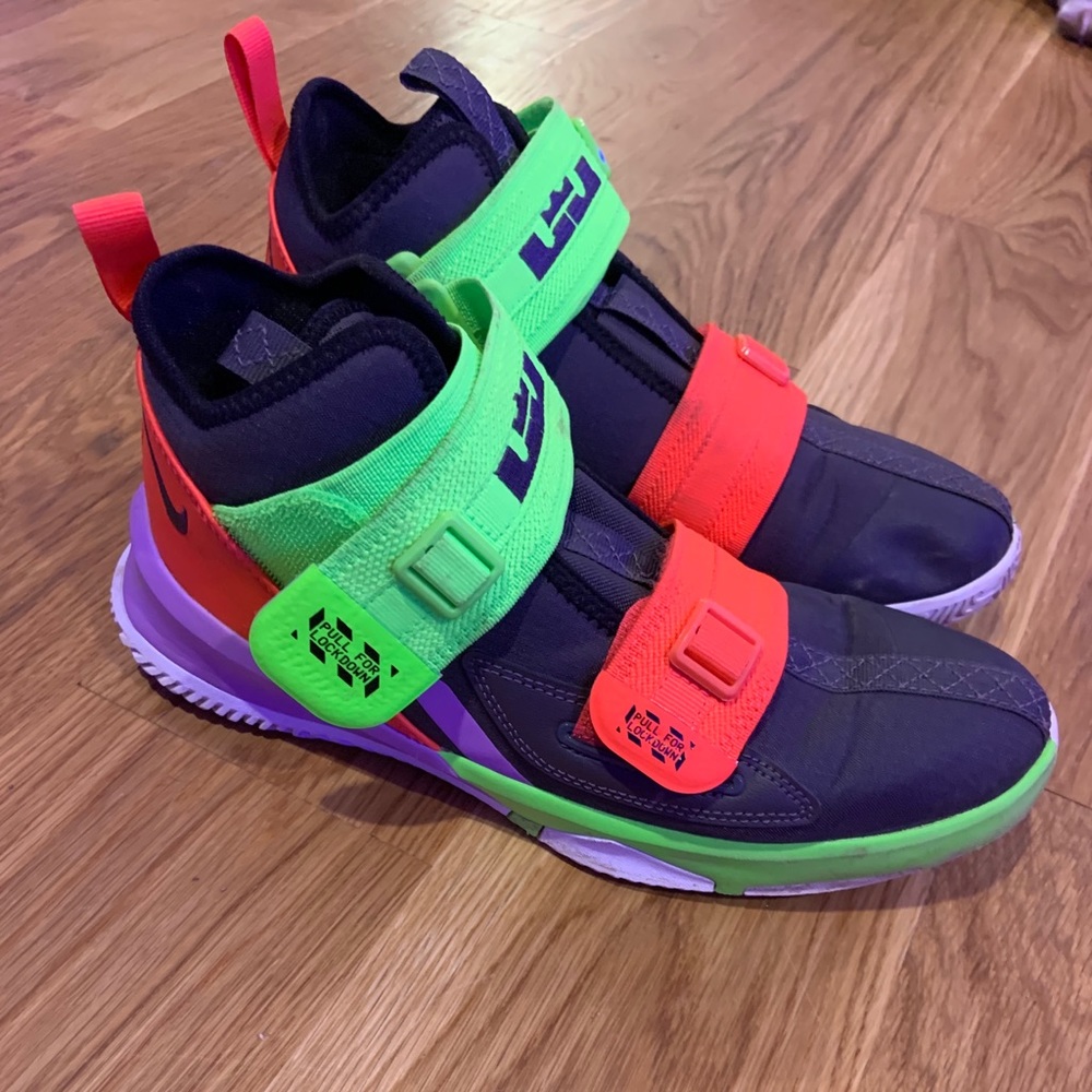 Nike high tops